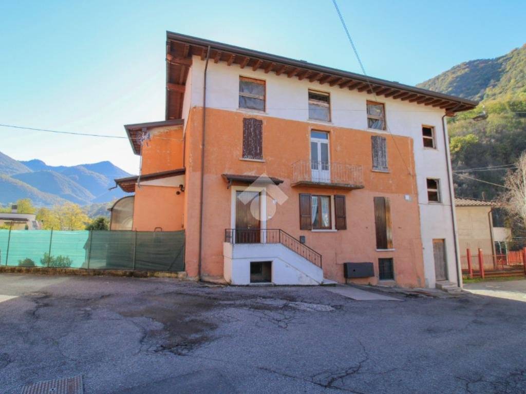 appartamento in vendita a Lumezzane in zona San Sebastiano