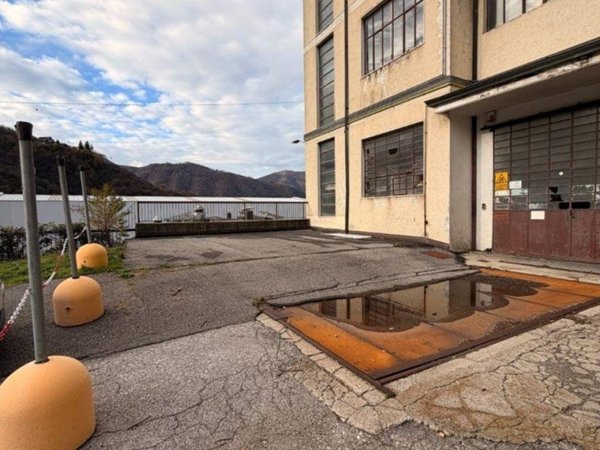 locale commerciale in vendita a Lumezzane in zona San Sebastiano