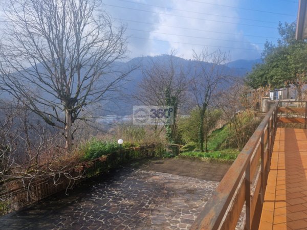 casa indipendente in vendita a Lumezzane in zona Sant'Apollonio