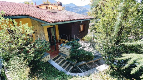 casa indipendente in vendita a Lumezzane in zona Sant'Apollonio