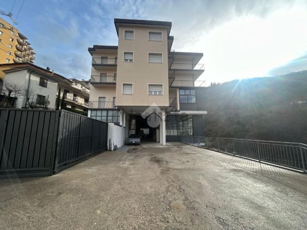 capannone in vendita a Lumezzane