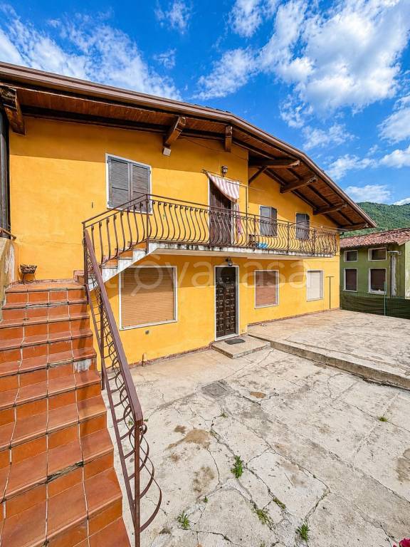 casa indipendente in vendita a Lumezzane