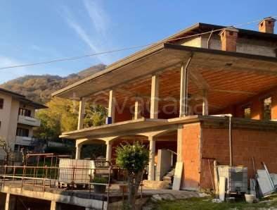 casa indipendente in vendita a Lumezzane in zona Sant'Apollonio