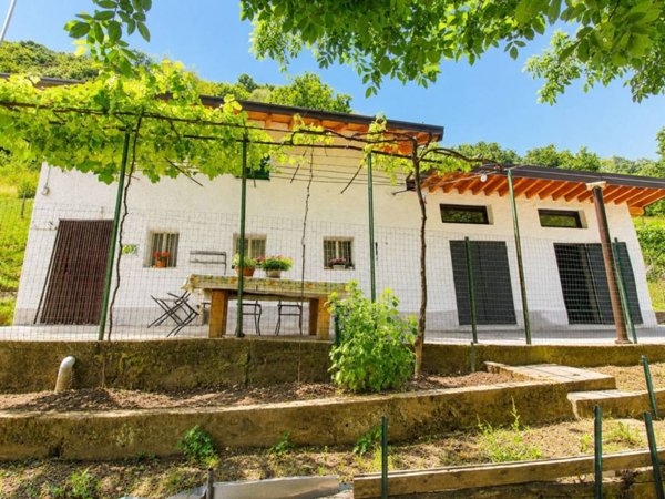 casa indipendente in vendita a Lumezzane in zona Sant'Apollonio