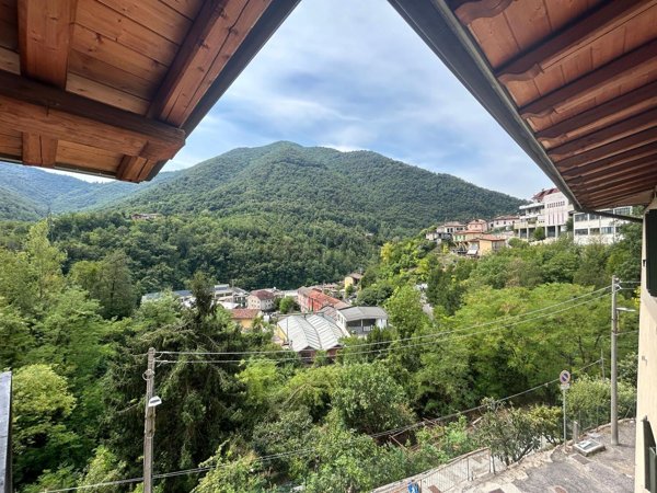 appartamento in vendita a Lumezzane in zona Tufi