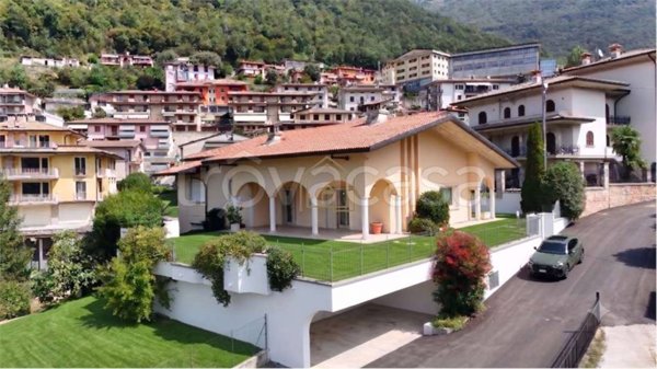 casa indipendente in vendita a Lumezzane in zona Pieve