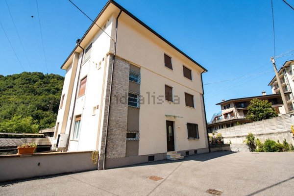 appartamento in vendita a Lumezzane in zona Sant'Apollonio