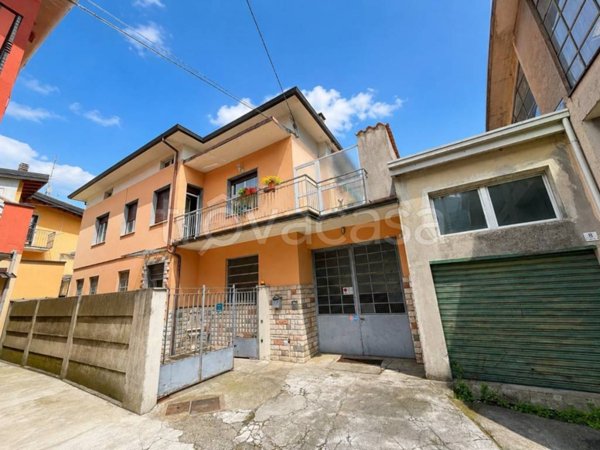 casa indipendente in vendita a Lumezzane in zona Sant'Apollonio