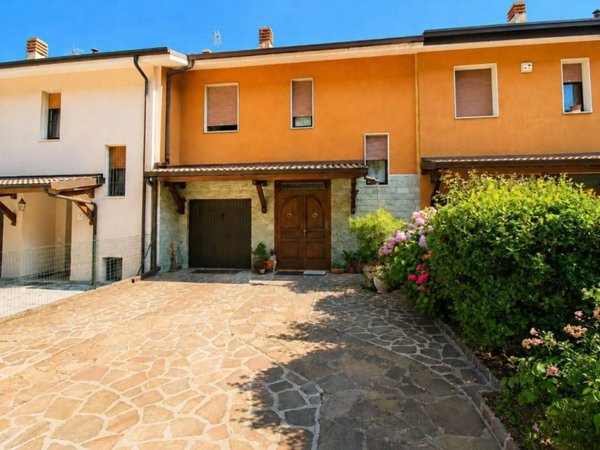 casa indipendente in vendita a Lumezzane in zona San Sebastiano