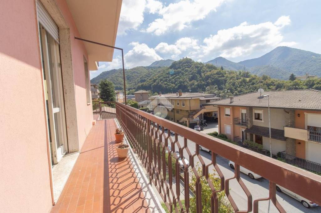 appartamento in vendita a Lumezzane in zona San Sebastiano