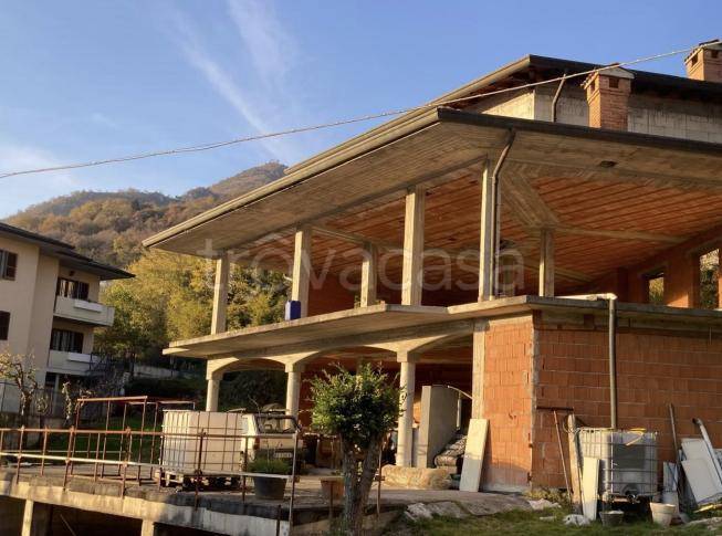 casa indipendente in vendita a Lumezzane in zona Sant'Apollonio