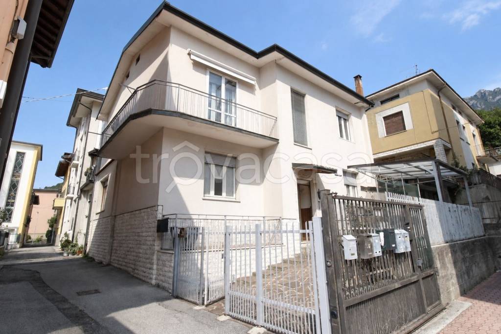 casa indipendente in vendita a Lumezzane in zona San Sebastiano