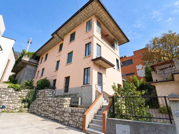 casa indipendente in vendita a Lumezzane in zona San Sebastiano