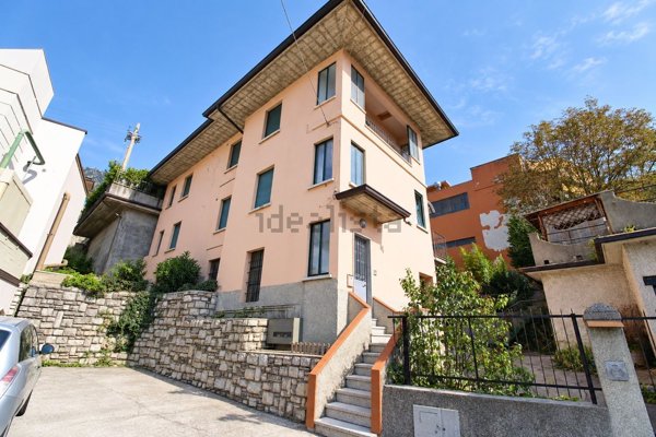 casa indipendente in vendita a Lumezzane in zona Sant'Apollonio
