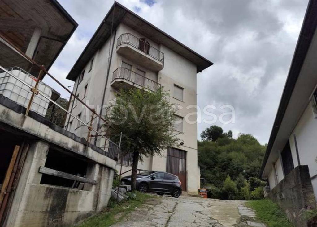 appartamento in vendita a Lumezzane in zona Sant'Apollonio