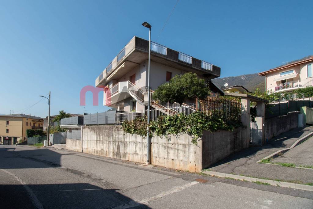 appartamento in vendita a Lumezzane in zona Pieve