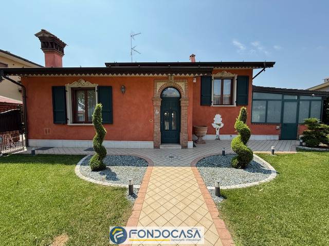 casa indipendente in vendita a Maclodio