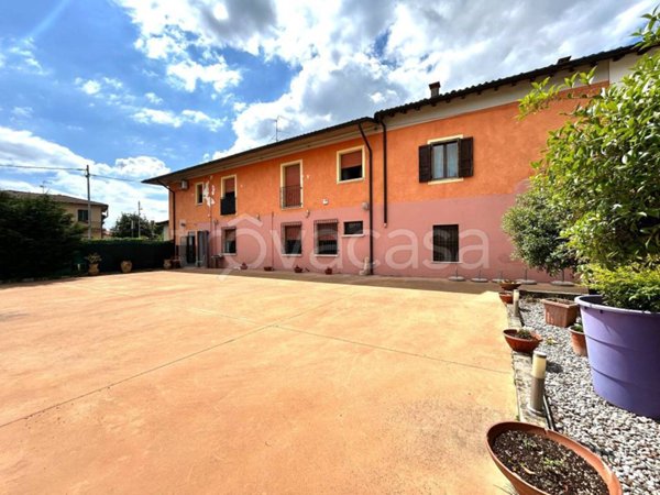 negozio in vendita a Maclodio