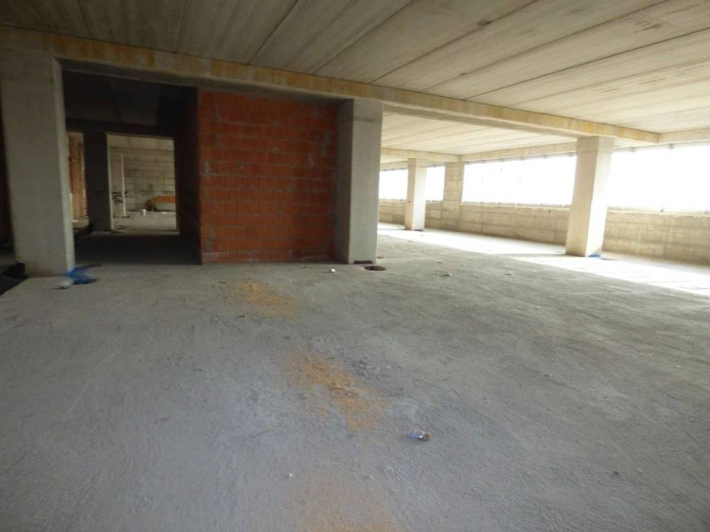 negozio in vendita a Maclodio