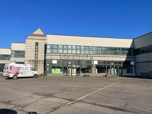 capannone in vendita a Maclodio