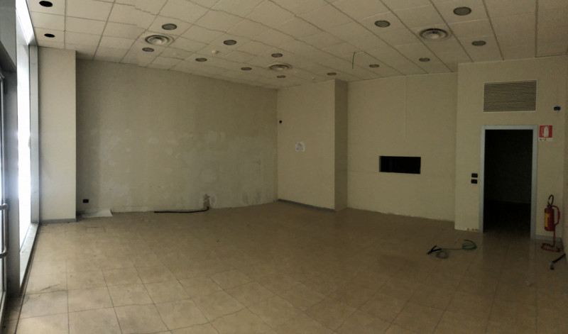 negozio in vendita a Maclodio