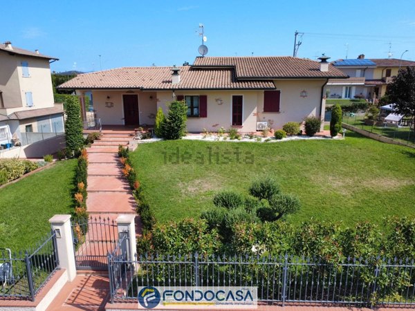casa indipendente in vendita a Maclodio
