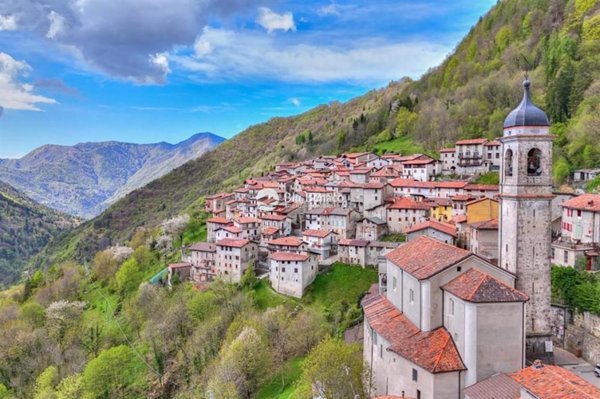 casa indipendente in vendita a Magasa