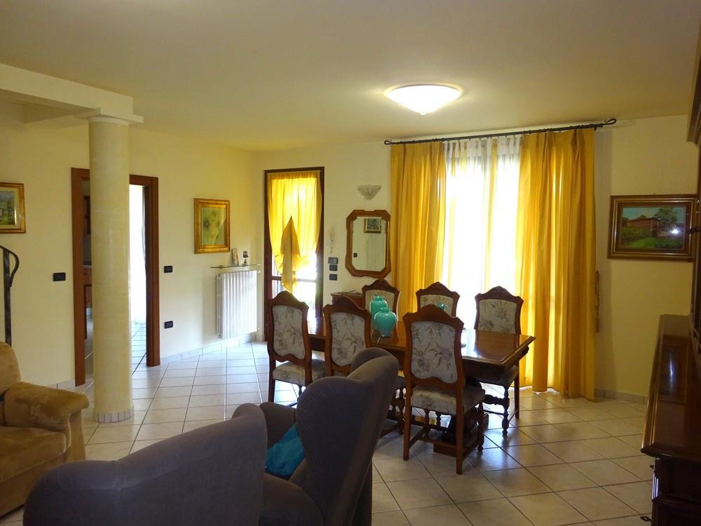 villa in vendita a Mairano