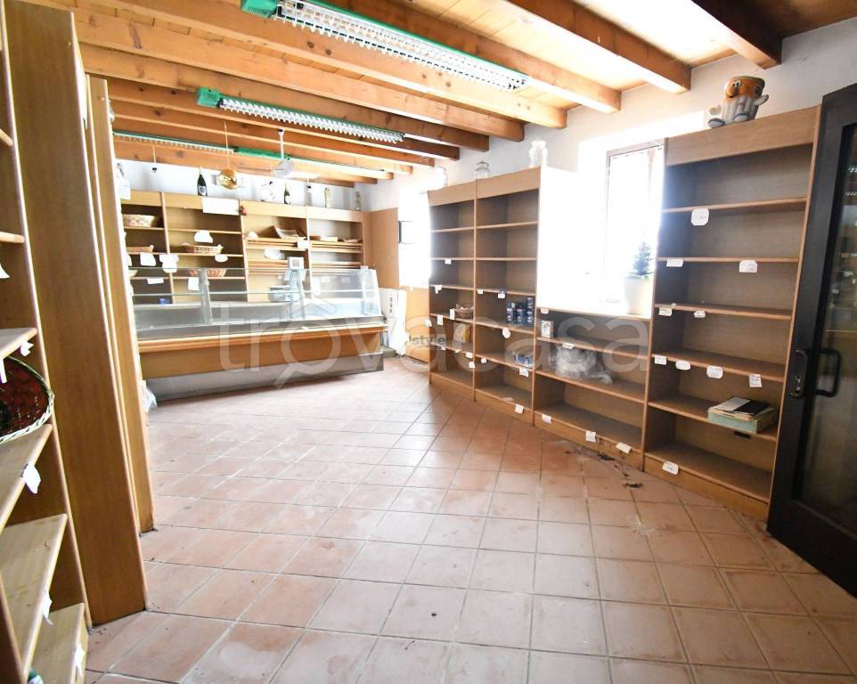 negozio in vendita a Mairano
