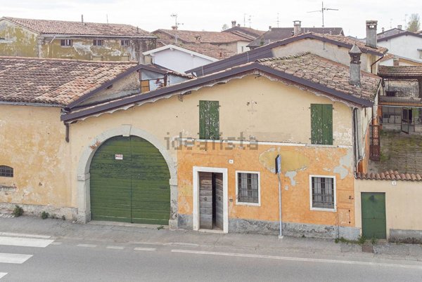 pentavano in vendita a Mairano