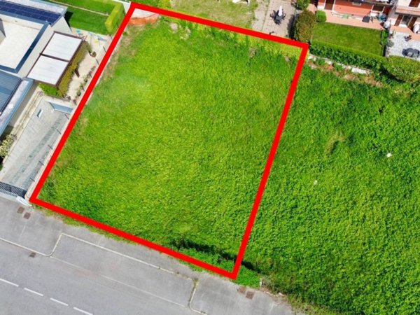 terreno edificabile in vendita a Mairano