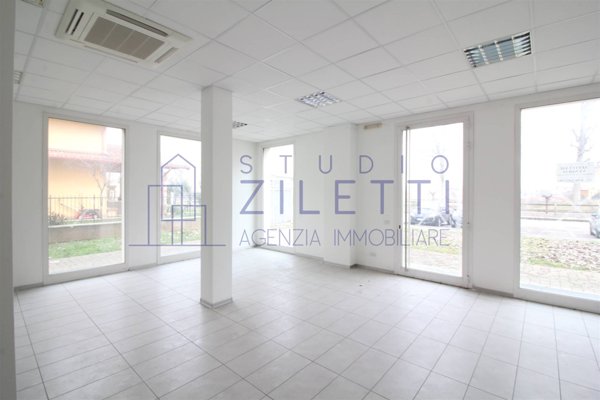 negozio in vendita a Mairano