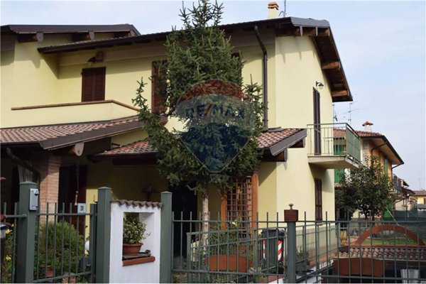 casa indipendente in vendita a Mairano