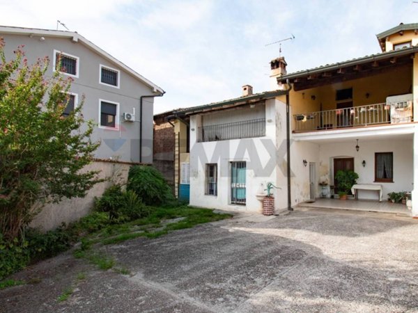 casa indipendente in vendita a Mairano