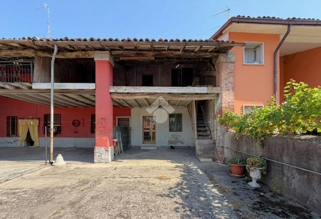 casa indipendente in vendita a Mairano