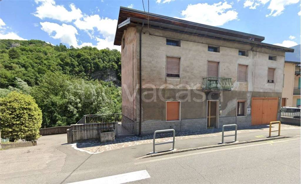 appartamento in vendita a Malegno