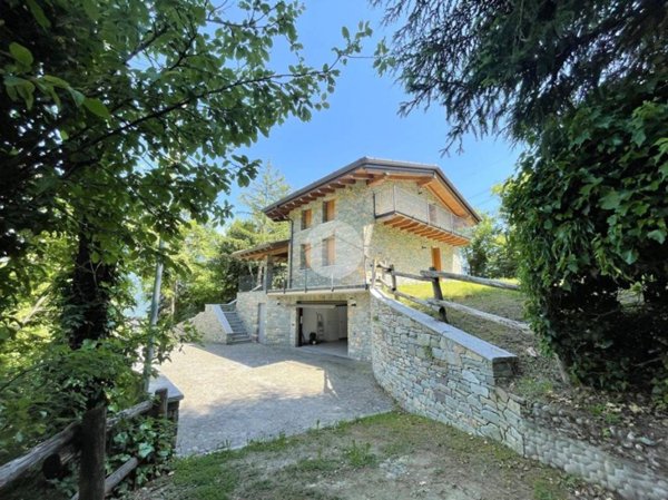 casa indipendente in vendita a Malegno