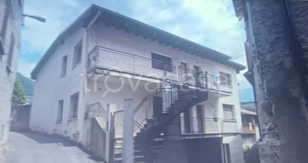 appartamento in vendita a Malegno