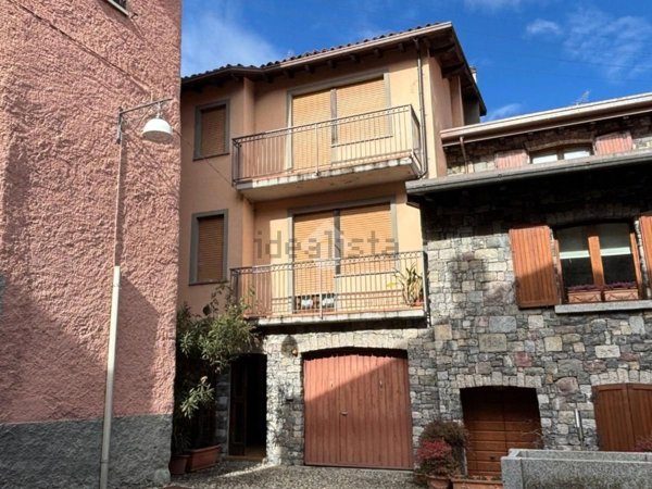 casa semindipendente in vendita a Malegno