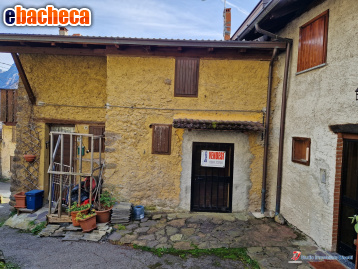 appartamento in vendita a Malonno in zona Landò