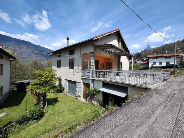 casa indipendente in vendita a Malonno