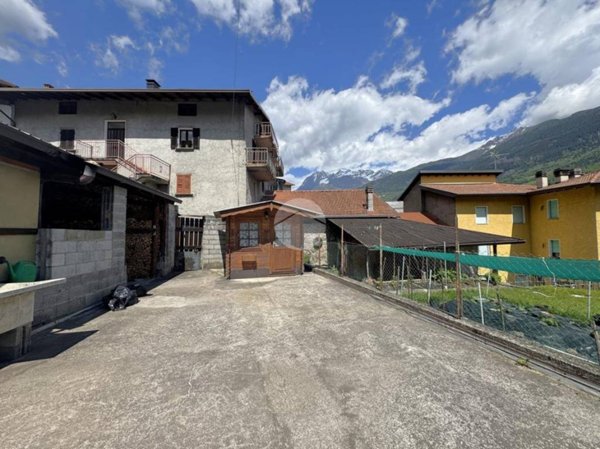 casa indipendente in vendita a Malonno