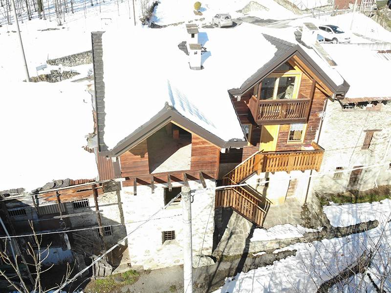 casa indipendente in vendita a Malonno in zona Landò