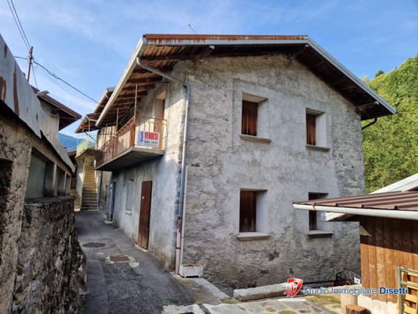 casa semindipendente in vendita a Malonno in zona Zazza