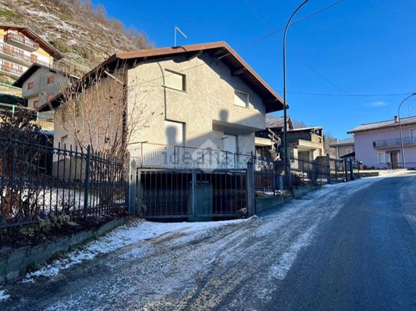 casa indipendente in vendita a Malonno