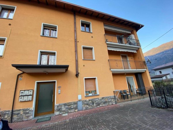 appartamento in vendita a Malonno in zona Odecla