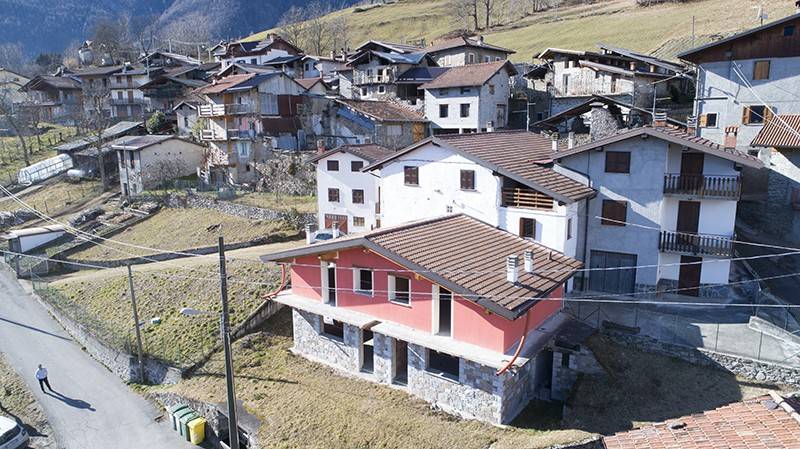 casa indipendente in vendita a Malonno