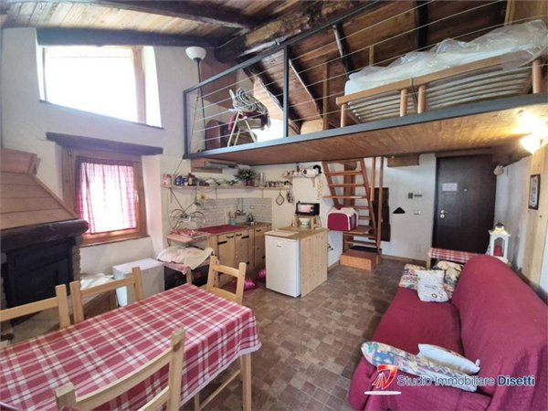 appartamento in vendita a Malonno in zona Odecla