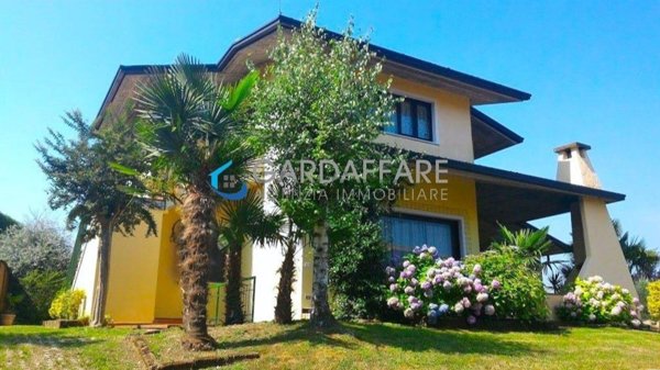 casa indipendente in vendita a Manerba del Garda