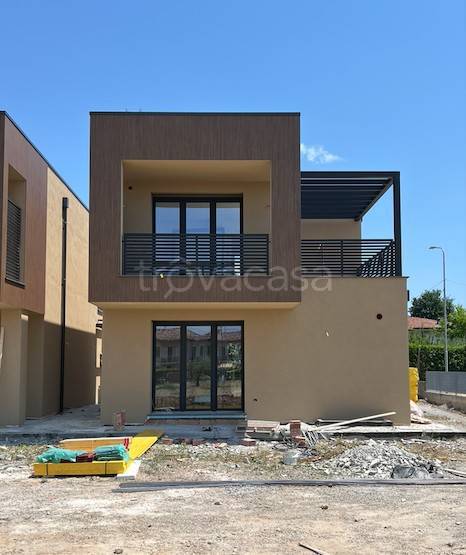 casa indipendente in vendita a Manerba del Garda